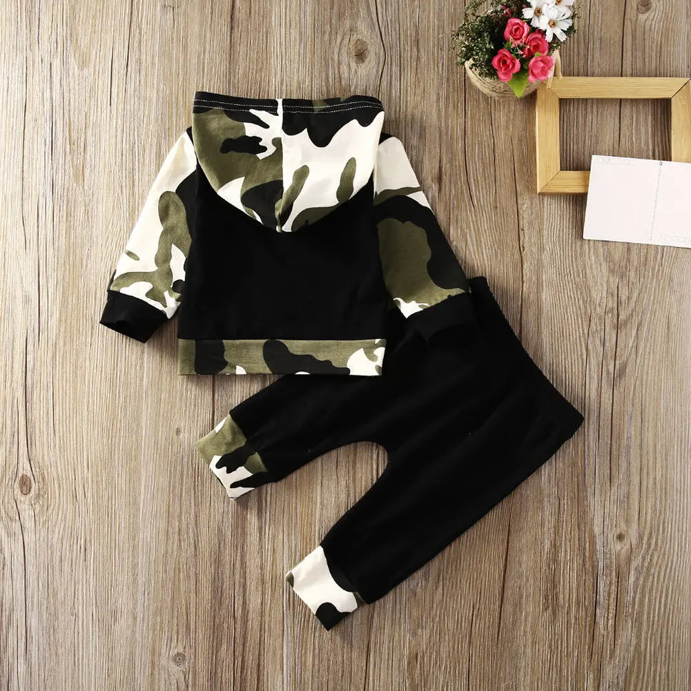 Baby Boys 2Pc Trendy Camouflage Hooded Sweatshirt and Pants Set