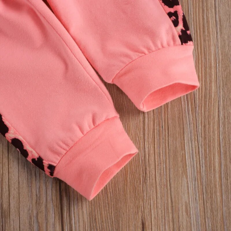 Baby Girls Chic 3Pc Leopard Print Hooded Sweatshirt, Headband and Pants Set.